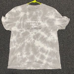 Medium American Eagle T-Shirt. Lightly worn. Tie-dye mix of white and gray